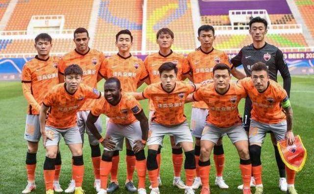 博鱼体育官网-兵强马壮依旧无冠！深足会走上金元足球的老路吗？
