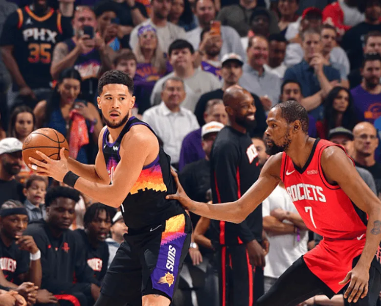 博鱼体育官方网站-杜兰特拿到24分&amp;amp;布克空砍31分，杜兰特生涯面对布克11胜2负